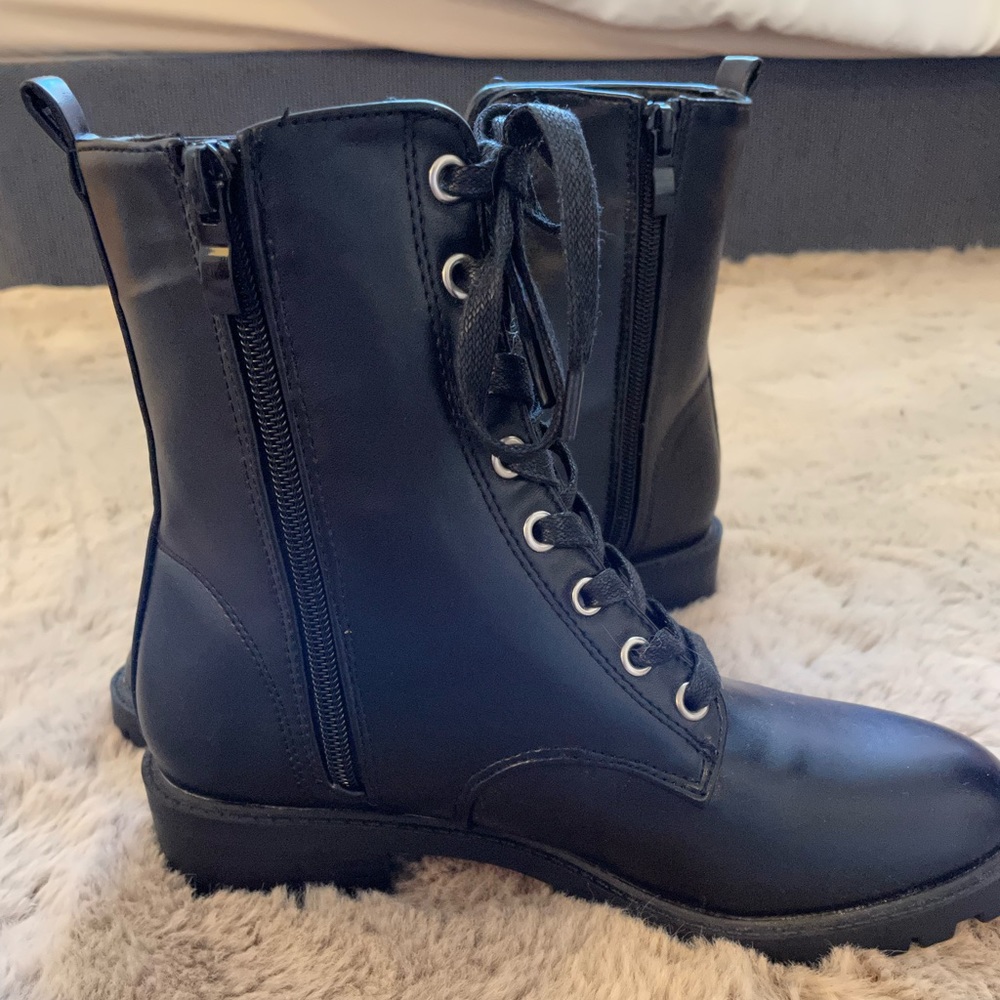 PrettyLittleThing Combat Boots